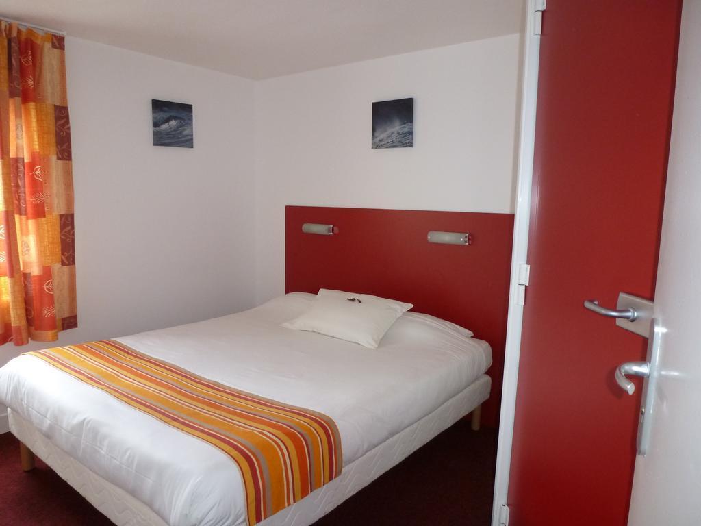 Initial By Balladins Bordeaux / Hotel