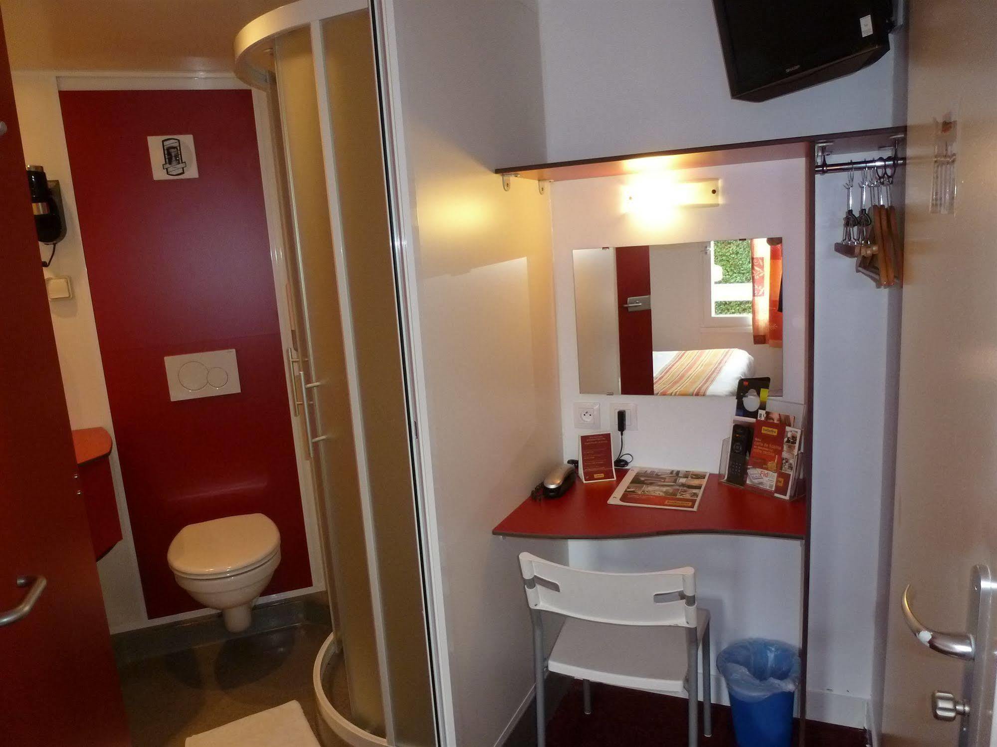 Initial By Balladins Bordeaux / Hotel 2*
